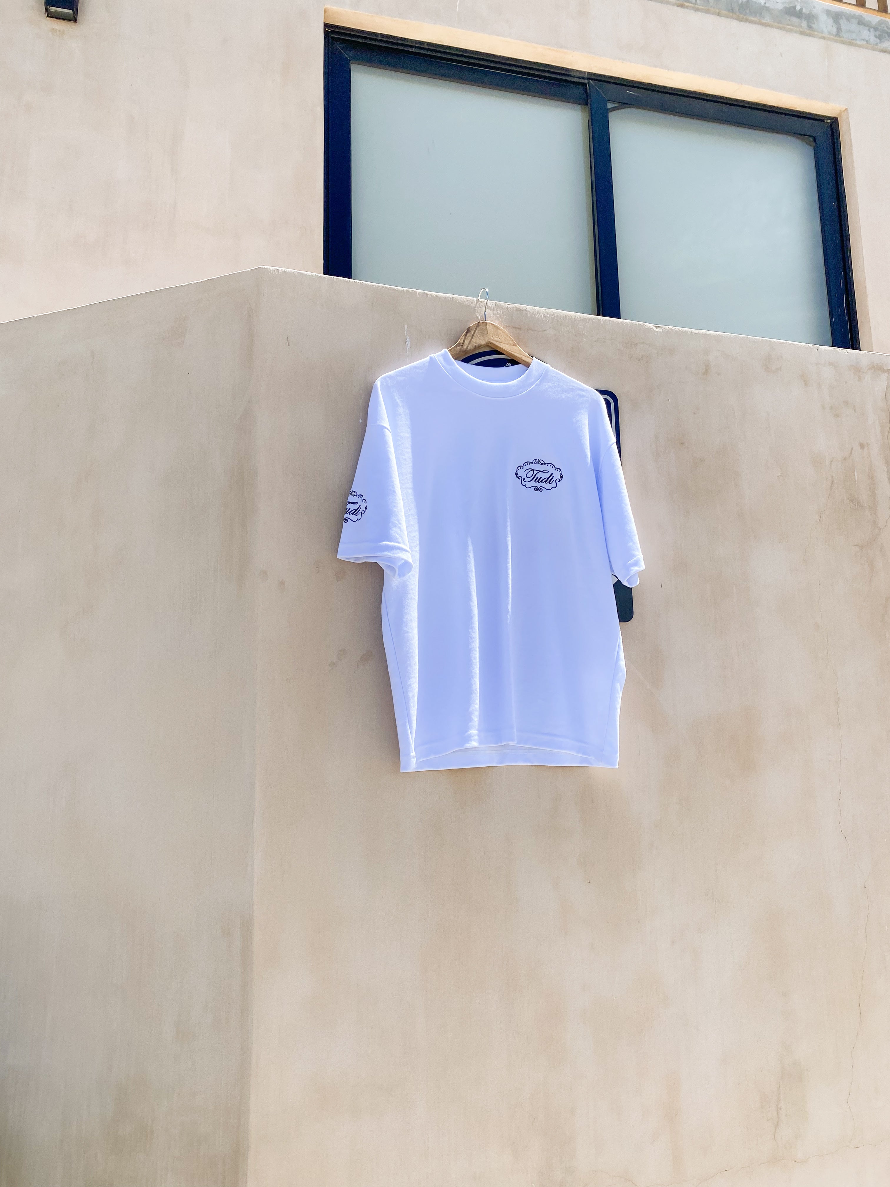 PULCRO WHITE - BOXY FIT